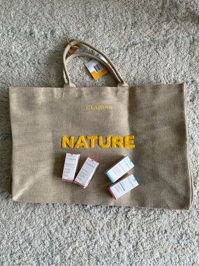 NWT Clarins "Nature" Tote Bag & Skincare Set